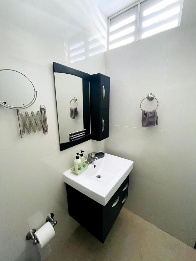 Cozy Studio Retreat With Private Parking And Free Laundry Ponce Exterior foto