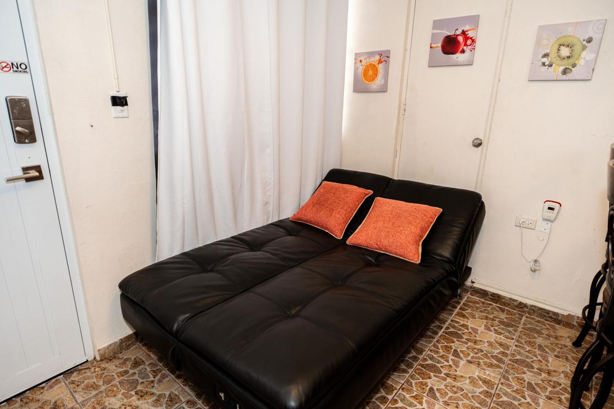 Cozy Studio Retreat With Private Parking And Free Laundry Ponce Exterior foto